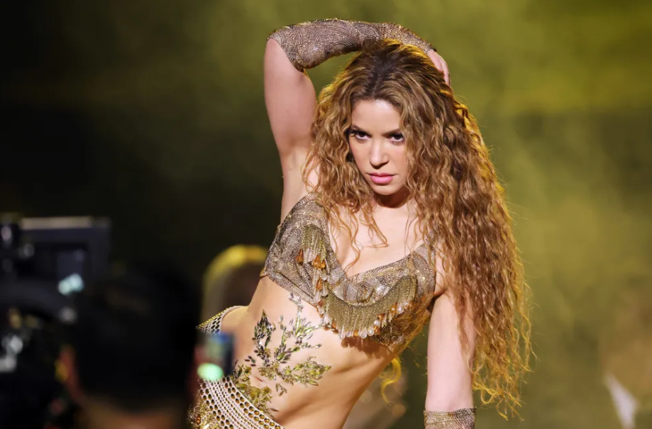 Shakira menyanyikan ‘Ojos Asi,’ ‘Sesi Musik BZRP Vol. 53 ‘at 2025 Grammy